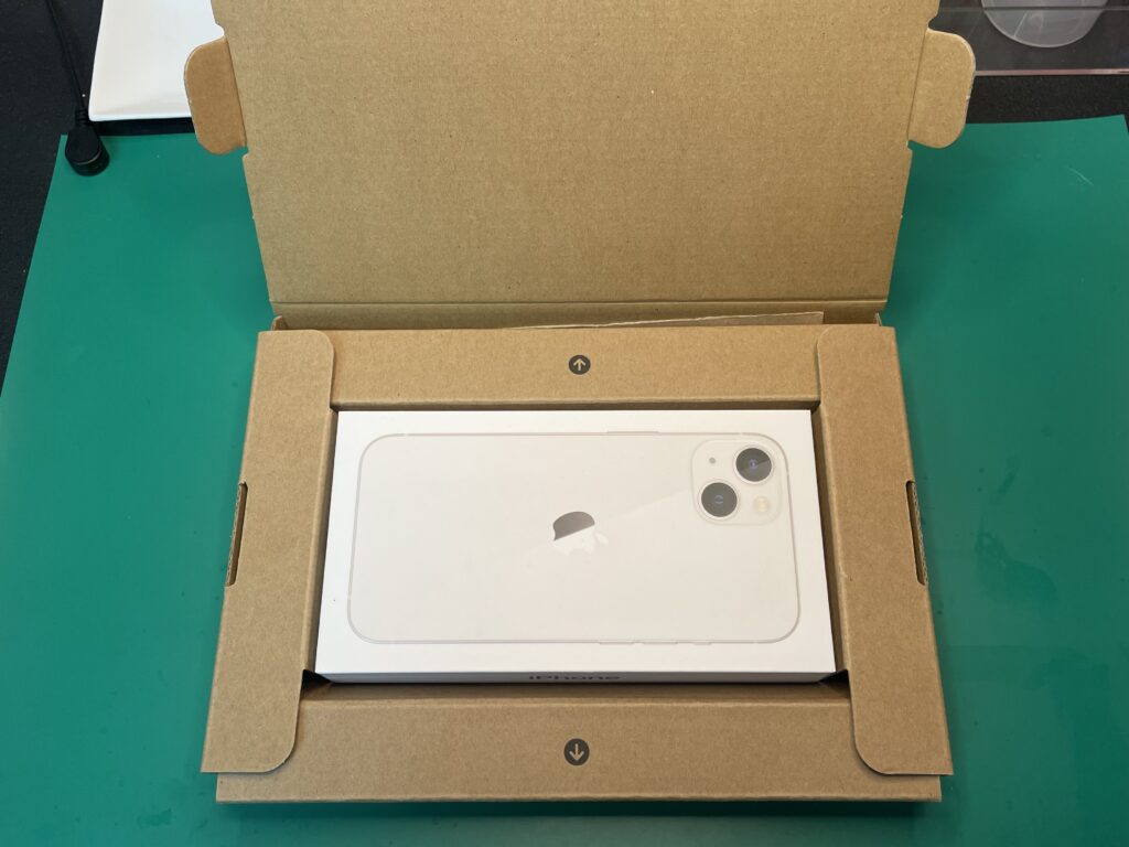 購入直後に持ち込まれたiPhone 13
