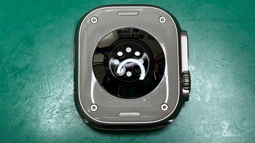 初めて使用するApple Watch Ultra 3のガラスコーティング施工例